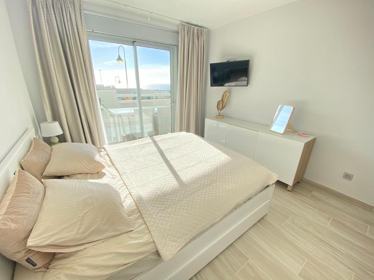 A Beautiful Apartment With A Beach View - La Tejita - El Medano Exterior photo